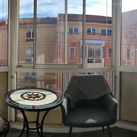 With 3 بيت ضيافة أوسلو